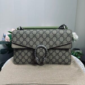 ♥️Gucci Beige GG Supreme Dionysus Small Shoulder Bag ♥️
